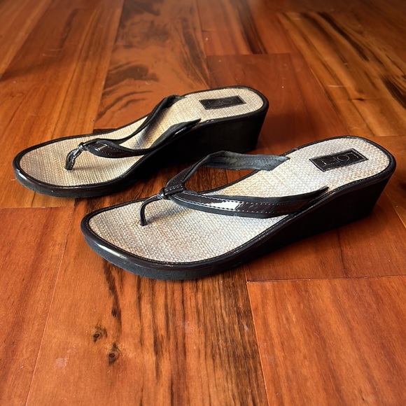 LOFT Sandals, Brown, Size 7 - Picture 2 of 5
